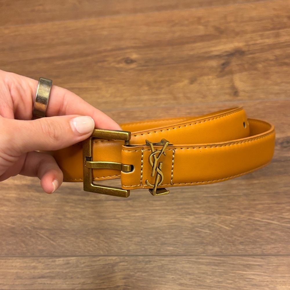 Stylish Tan Leather Belt